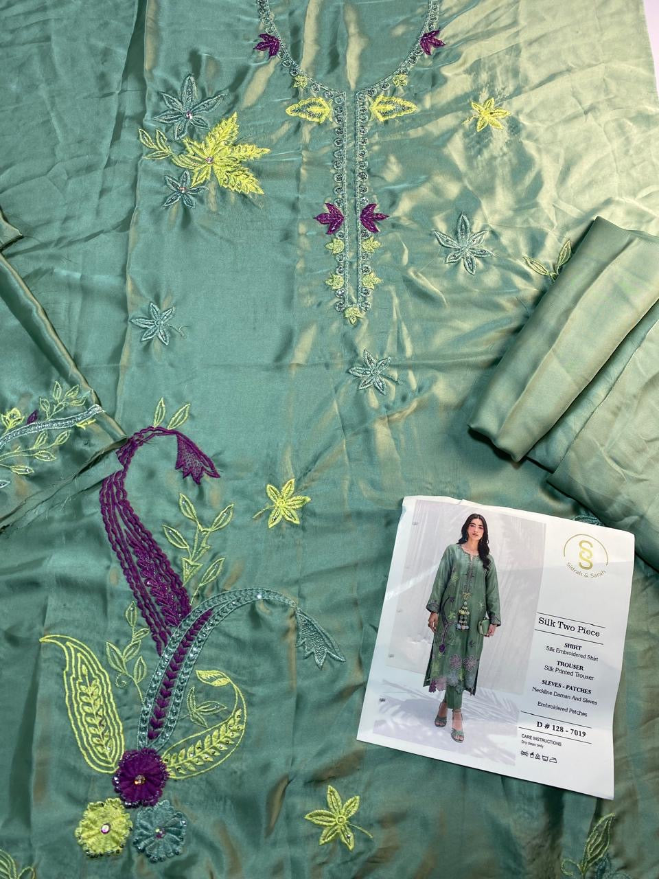 Al Rehmans Premium Silk Embroidered Kaftan – 2 Piece