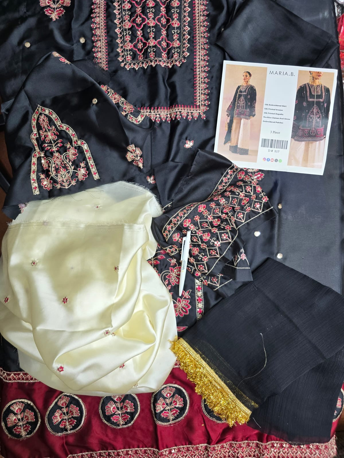 Al Rehmans Maria B Inspired Premium Silk Embroidered Suit – 3 Piece ⭐