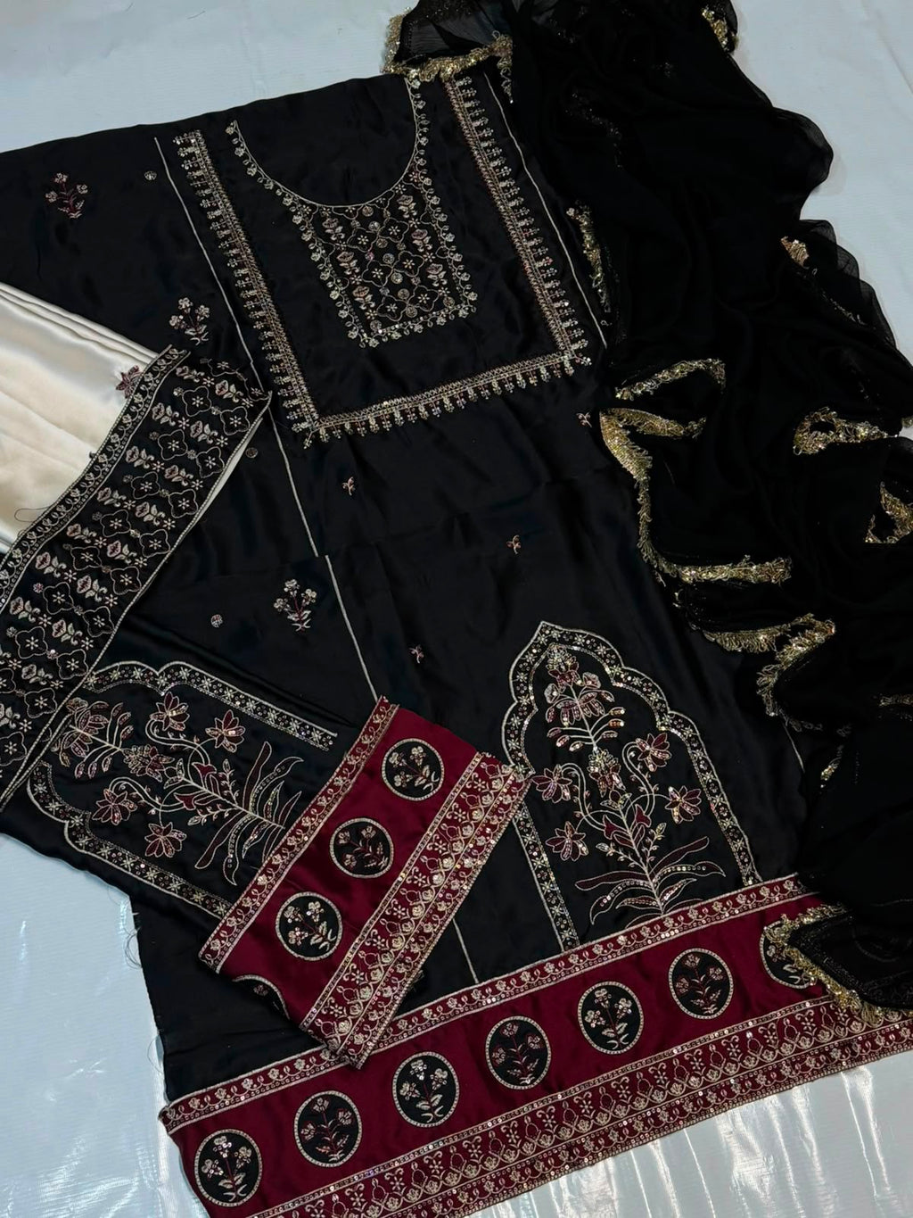 SILK  ELEGANCE
