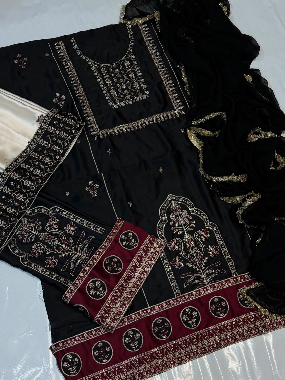 SILK  ELEGANCE